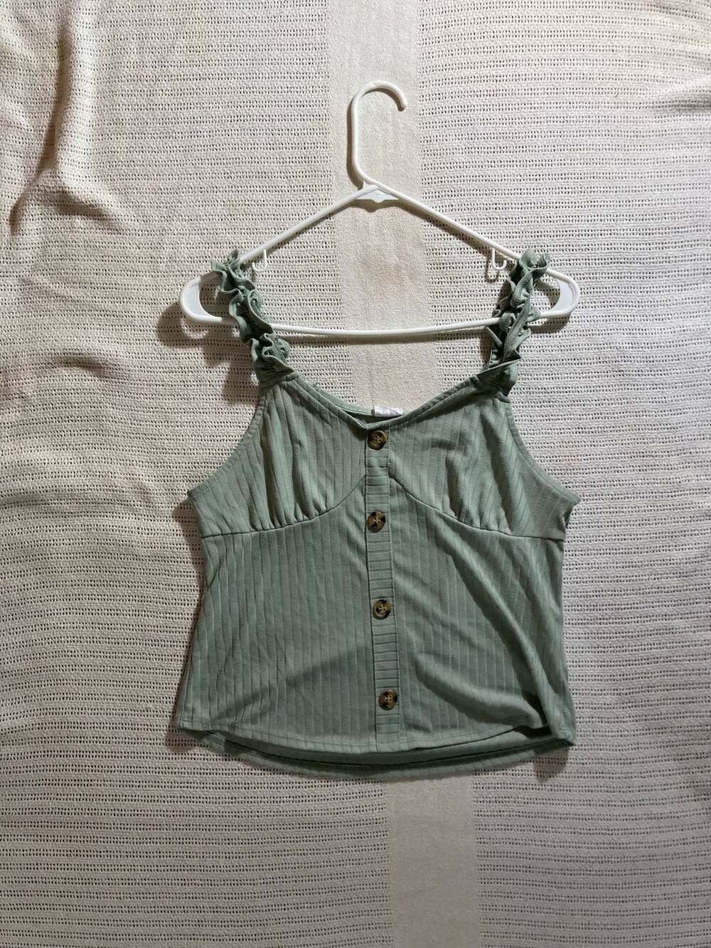 No Boundaries Women's Light Green Ribbed Button Front Tank Top